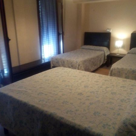 גרנדה Hostal Sevilla מראה חיצוני תמונה