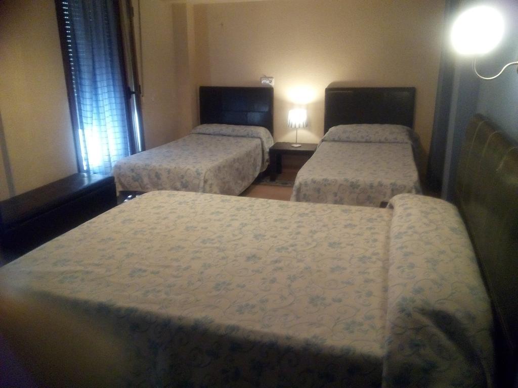 גרנדה Hostal Sevilla מראה חיצוני תמונה