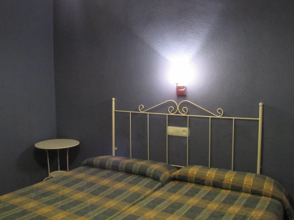 גרנדה Hostal Sevilla מראה חיצוני תמונה