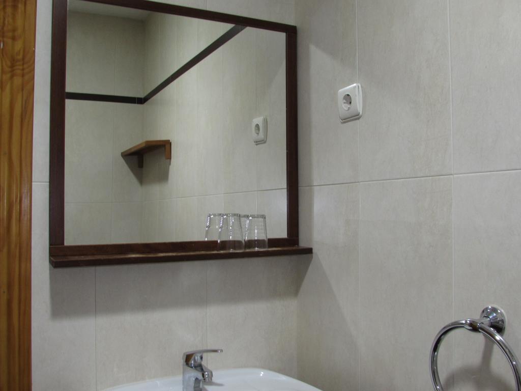 גרנדה Hostal Sevilla מראה חיצוני תמונה