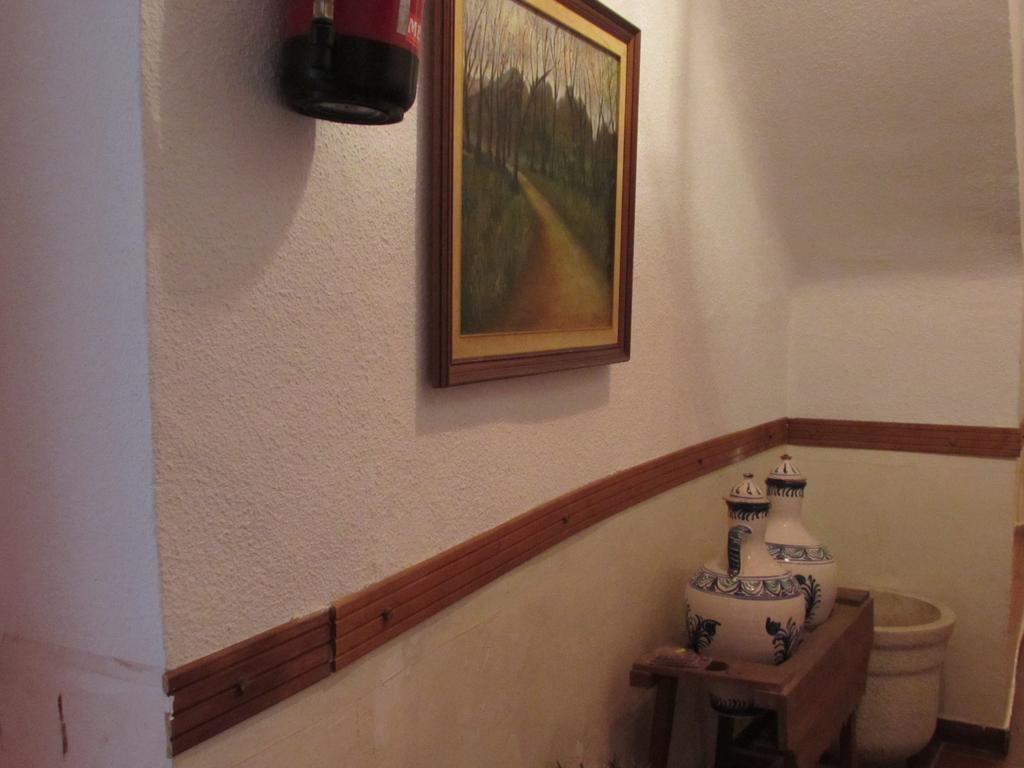 גרנדה Hostal Sevilla מראה חיצוני תמונה